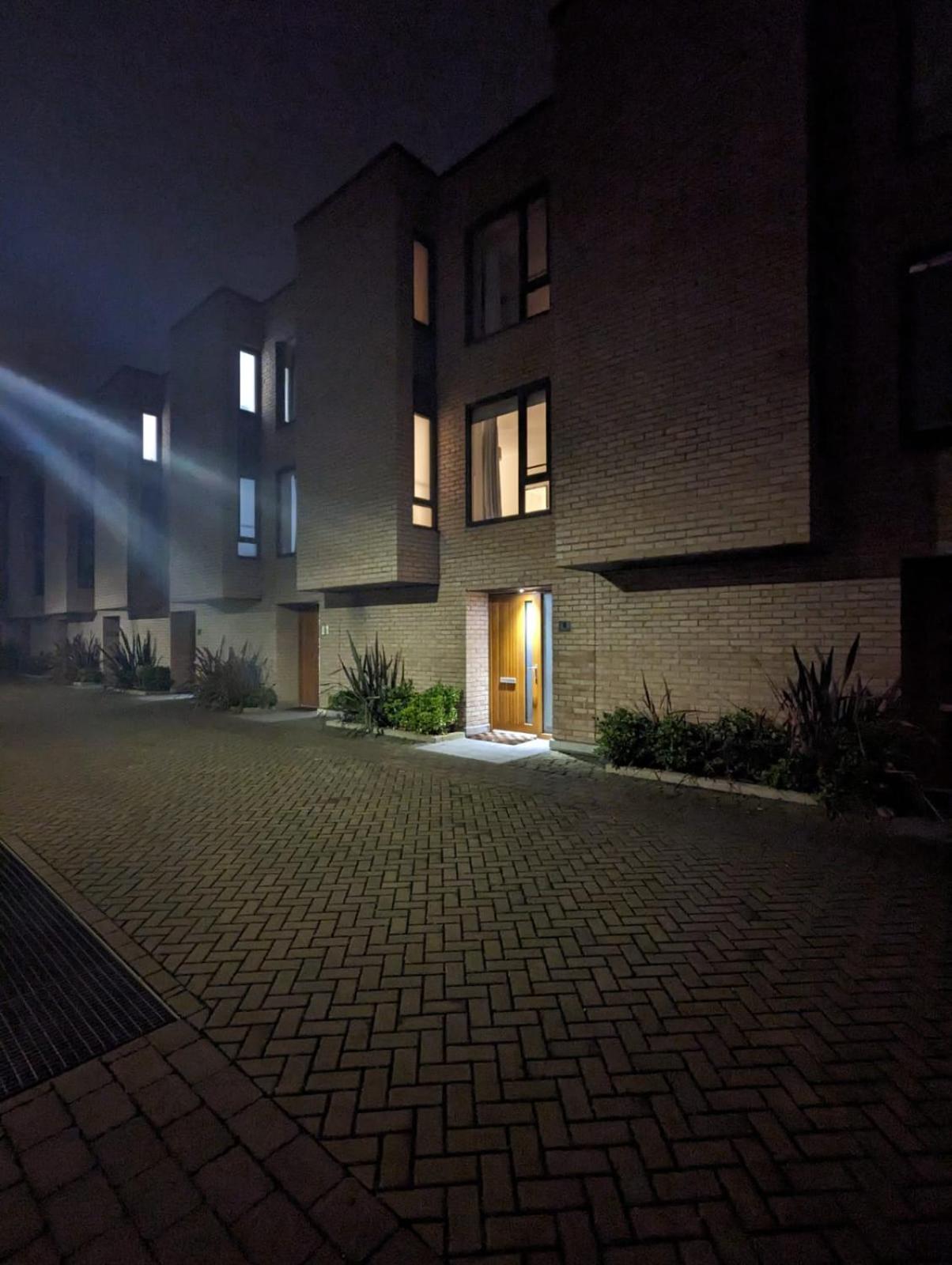شقة Luxurious & Modern Townhouse In Hammersmith لندن المظهر الخارجي الصورة